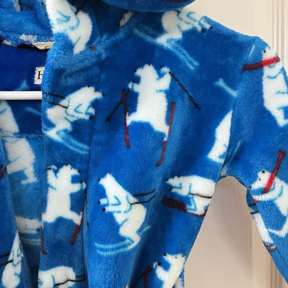 Hatley blue skiing